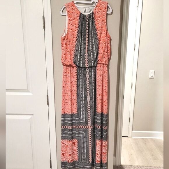 FINAL SALE🌷London Style Print maxi dress size 14 - Picture 2 of 10